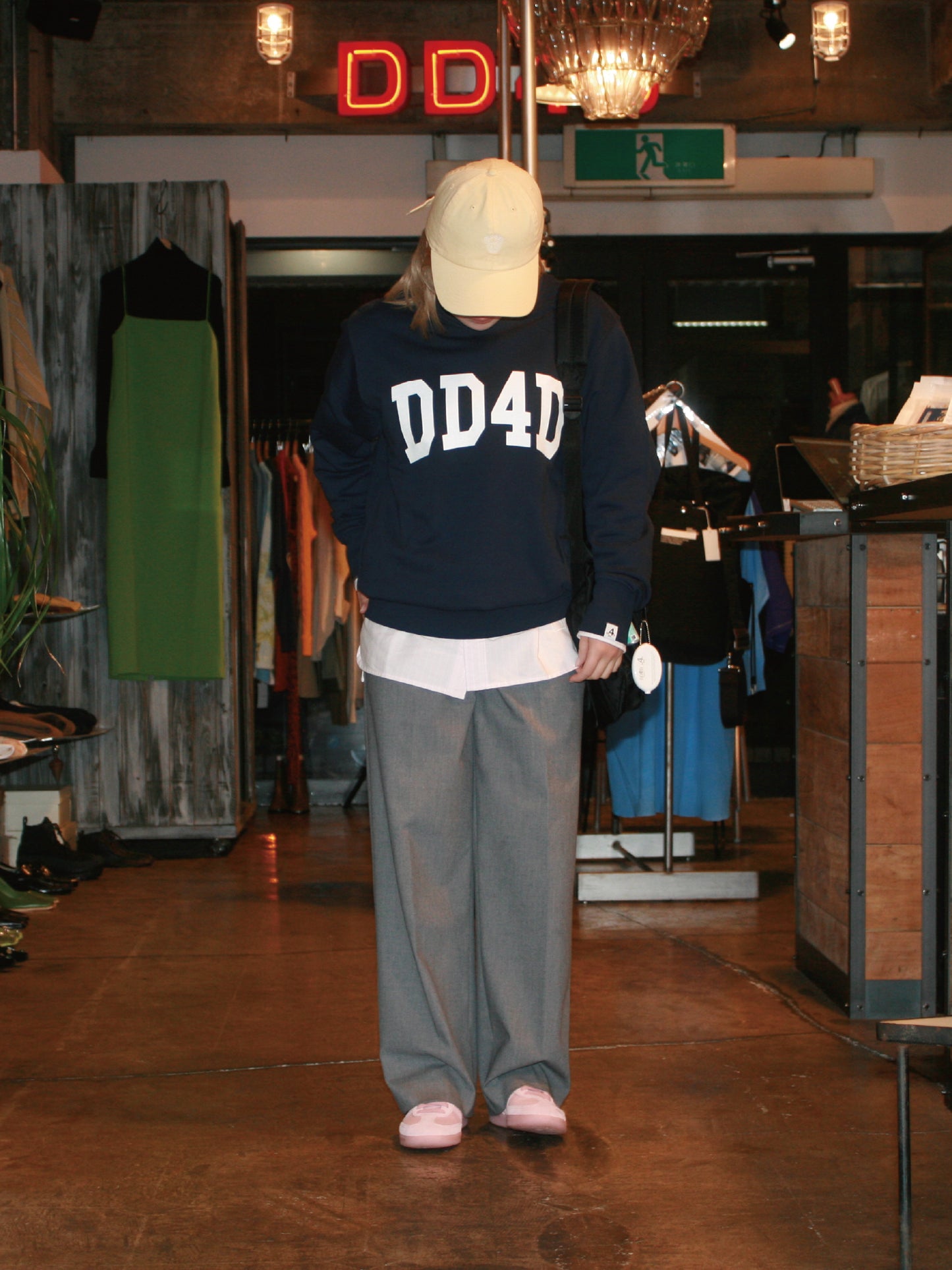 DD4D SWEAT SHIRT